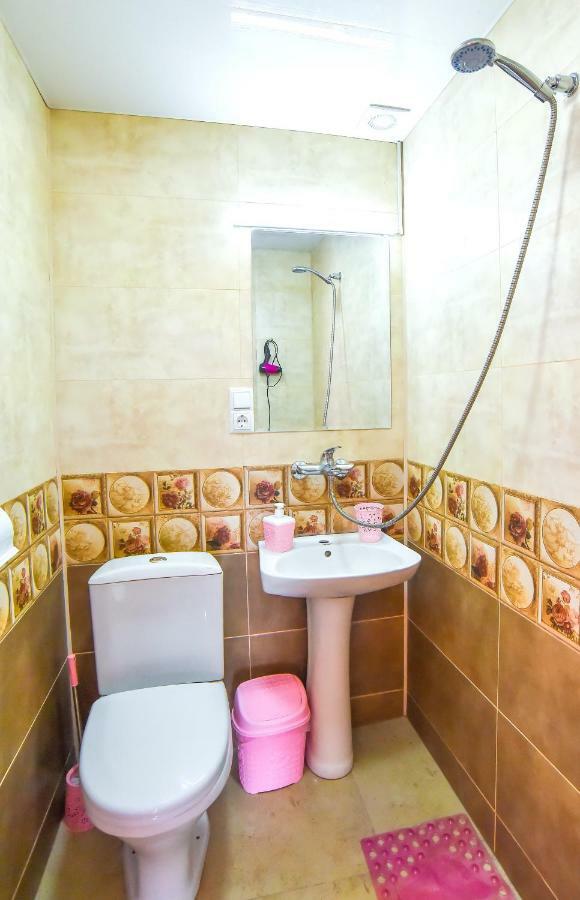Hotel 9Th Sky Kutaiszi Kültér fotó